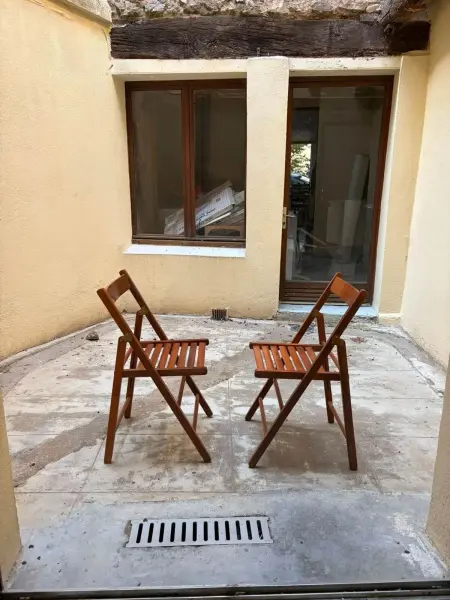 Maison avec cheminée et terrasse à Cormery, en Touraine : photo 3