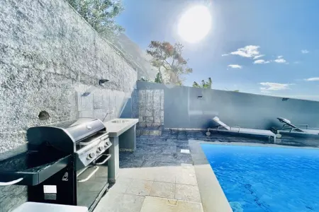 Maison 4 pers. avec piscine chauffée et vue mer à Paul do Mar : photo 2