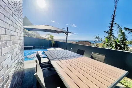 Maison 4 pers. avec piscine chauffée et vue mer à Paul do Mar : photo 7