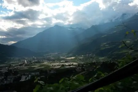Maison indépendante avec piscine à Meran, vue montagnes : photo 15
