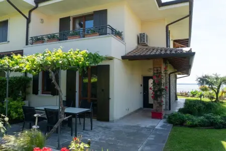 Maison 130 m² à Lazise, jardin privé et vue lac : photo 10