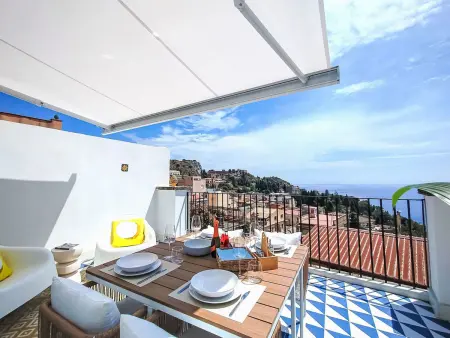 Domus Zumbo – Maison 2 chambres avec vue mer à Taormina