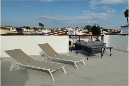 Maison neuf 3 chambres piscine privée Els Poblets : photo 9