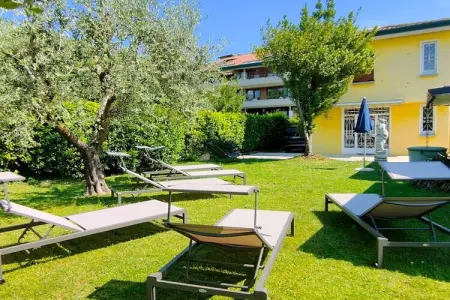 Location villa à , 431904