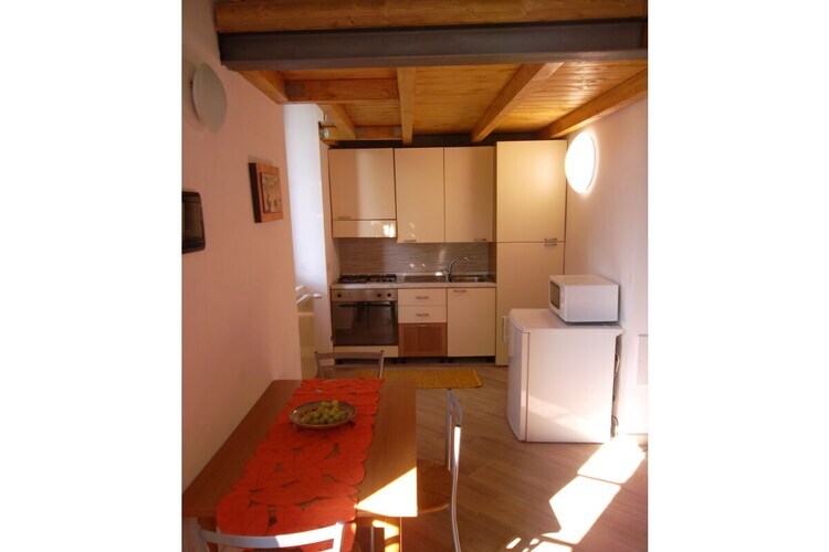 Loft design dans palais historique, 100 m du lac à Luino - Photo 17