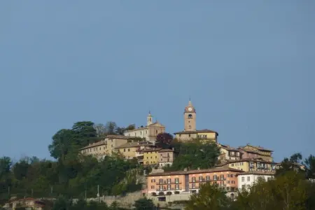 Appartement fermier à Monforte d'Alba, vue sur les Langhe : photo 20
