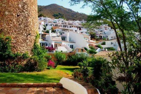Casa Anna à Nerja : maison 2 chambres, terrasse vue mer 180° : photo 9