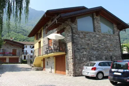 575543, Maison 5 personnes à Delebio : photo 2