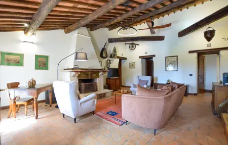 Villa en pierre à Allerona, 7 chambres et piscine : photo 3