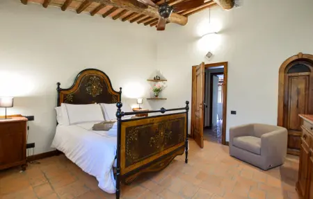 Villa en pierre à Allerona, 7 chambres et piscine : photo 34