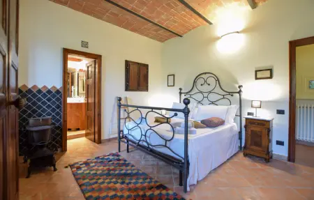 Villa en pierre à Allerona, 7 chambres et piscine : photo 36