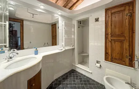 Villa en pierre à Allerona, 7 chambres et piscine : photo 41