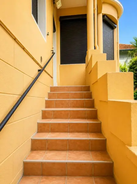 Appartement 90 m² à Lourdes avec jardin clos et parking inclus : photo 6