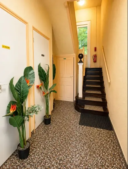 Appartement 90 m² à Lourdes avec jardin clos et parking inclus : photo 11