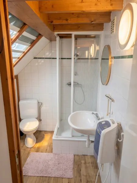 Studio avec cheminée et jardin à Hamois, Belgique : photo 13