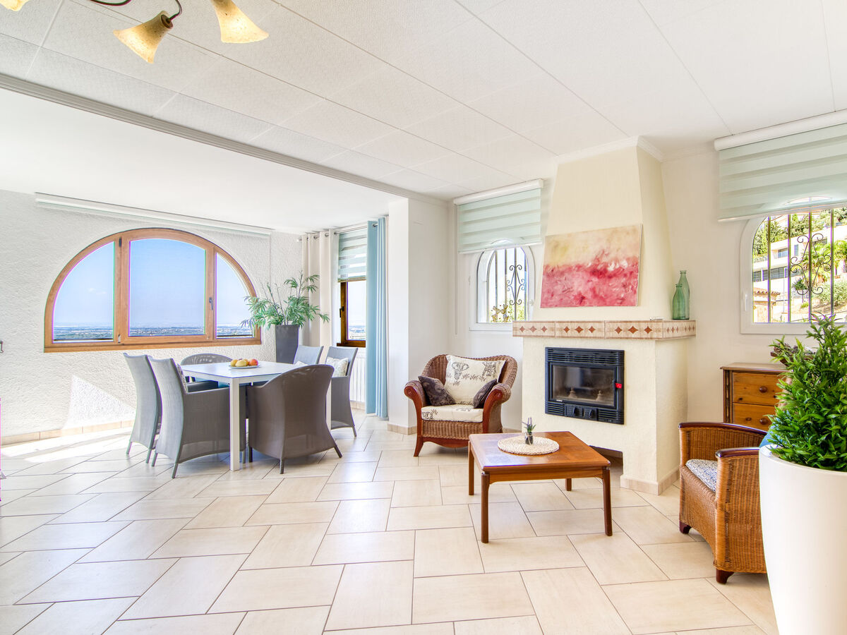 Villa Girasol avec piscine à Palau Savardera - Photo 3