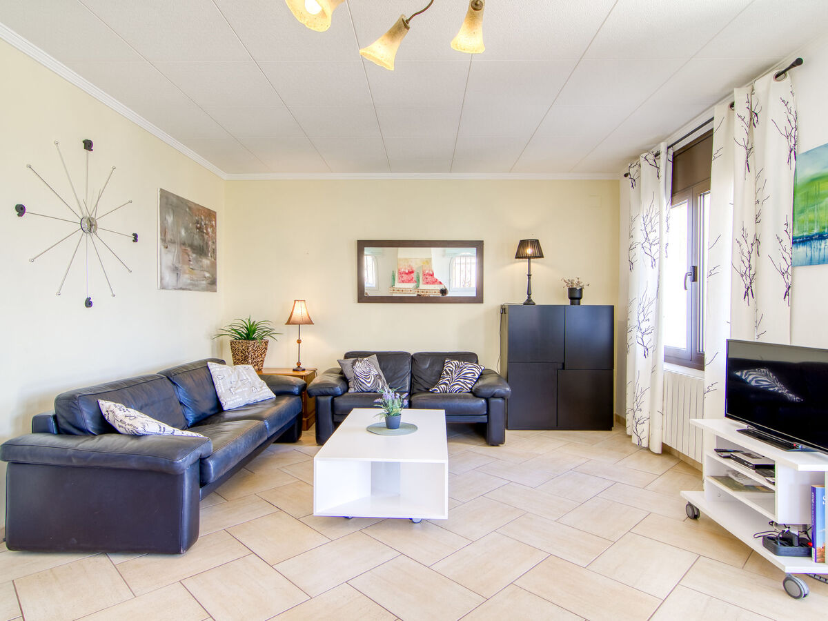 Villa Girasol avec piscine à Palau Savardera - Photo 7