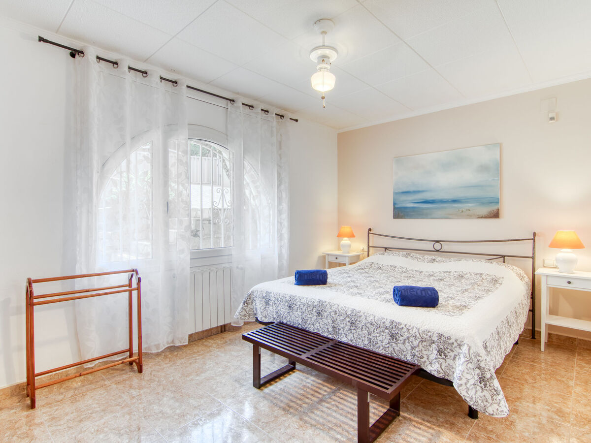 Villa Girasol avec piscine à Palau Savardera - Photo 23