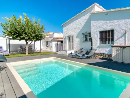 Maison Antonia avec piscine à Empuriabrava : photo 6