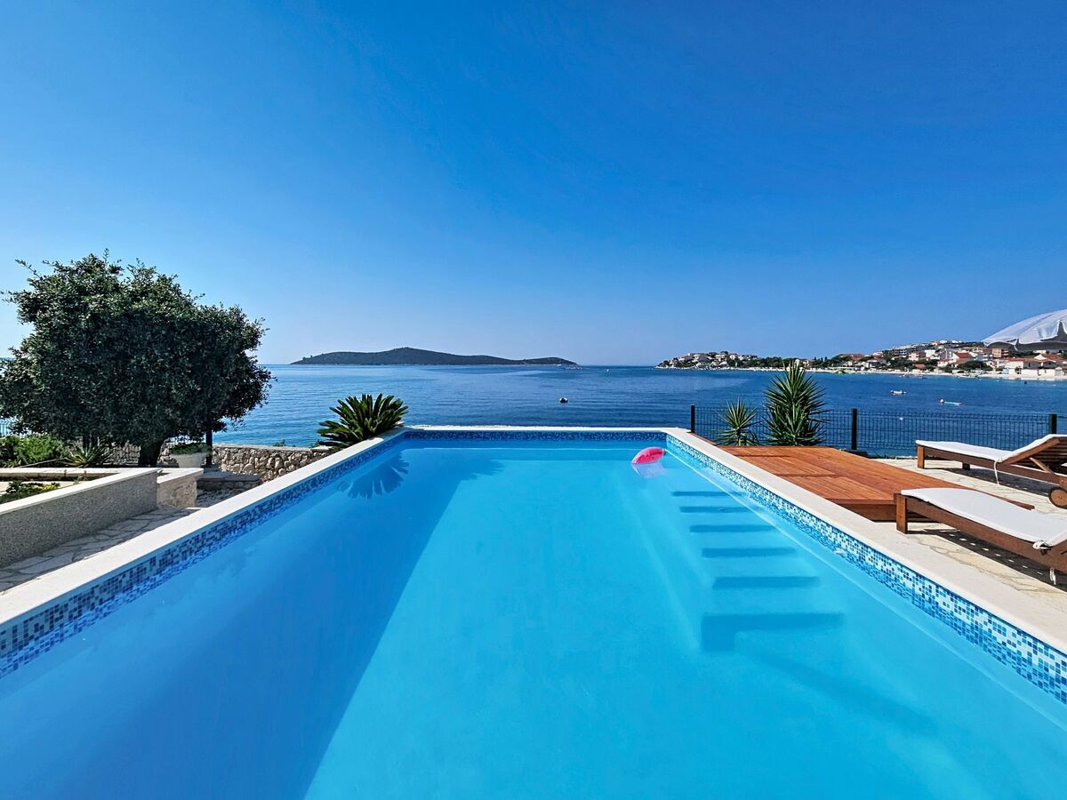Mariva, maison 8 pers. avec piscine privée à 20 m de la mer - Photo 1