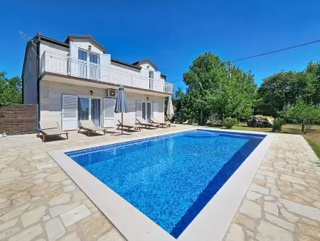 Maison Ivana avec piscine privée à Imotski : photo 1