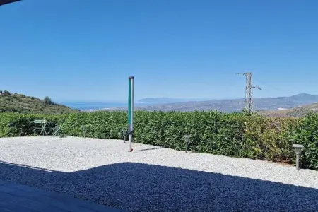 453020, Chalet avec piscine à Sayalonga - Photo 13