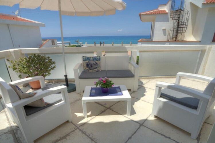 Maison Sicile bord de mer, balcon vue mer à Terme Vigliatore - Photo 2