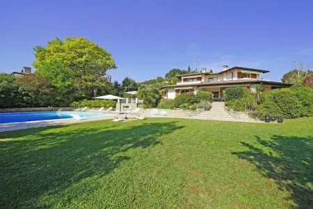 412224, Villa 12 personnes à  - Photo 5
