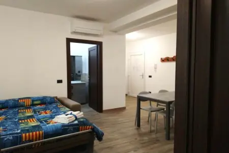 544906, Maison 5 personnes à Varese : photo 12