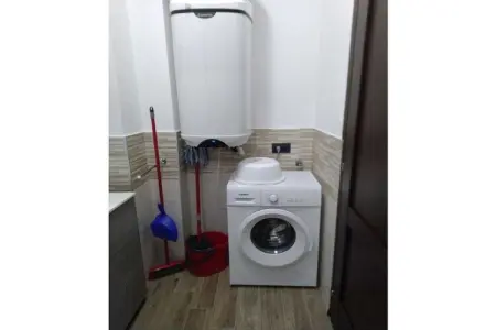 544906, Maison 5 personnes à Varese : photo 16