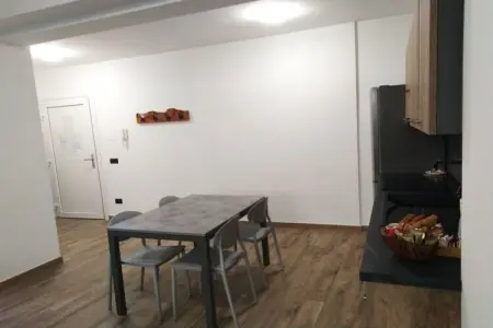 544906, Maison 5 personnes à Varese : photo 19