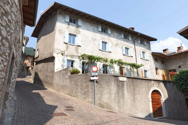 Maison 4 personnes à Tignale, centre-ville - Photo 2