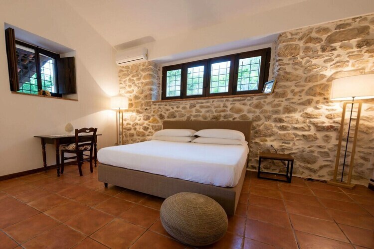 Villa Nebrodi, 22 pers., 9 chambres en Sicile - Photo 11