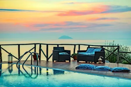 Villa Nebrodi, 22 pers., 9 chambres en Sicile