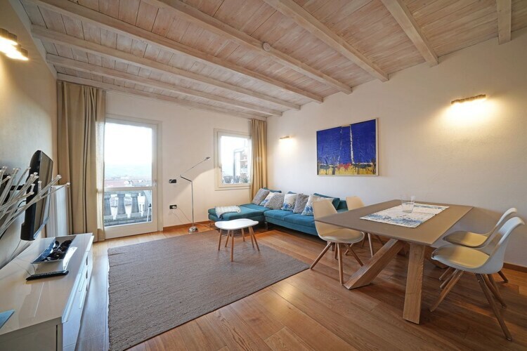 L'Orologio, maison 4 pers. avec balcon à Salò - Photo 4