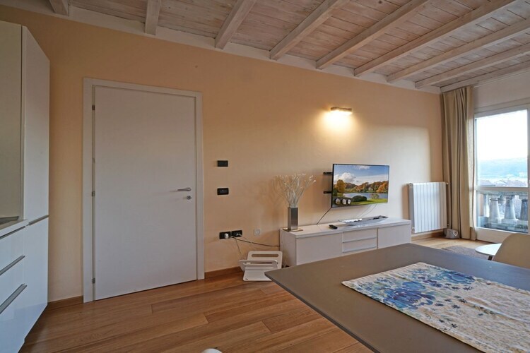 L'Orologio, maison 4 pers. avec balcon à Salò - Photo 5
