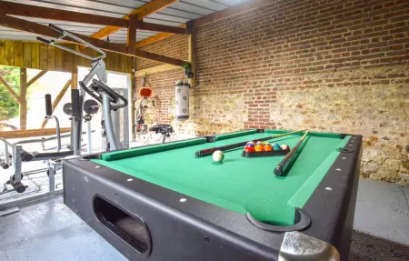 Maison à colombages avec bain nordique et salle de fitness : photo 23