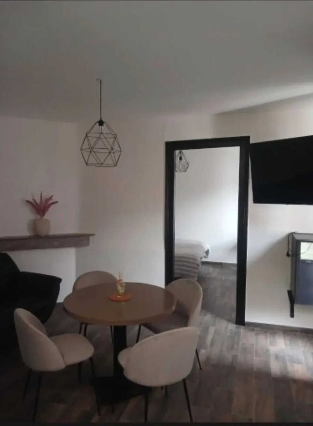 Appartement Valenciennes, billard et ping-pong inclus - Photo 4