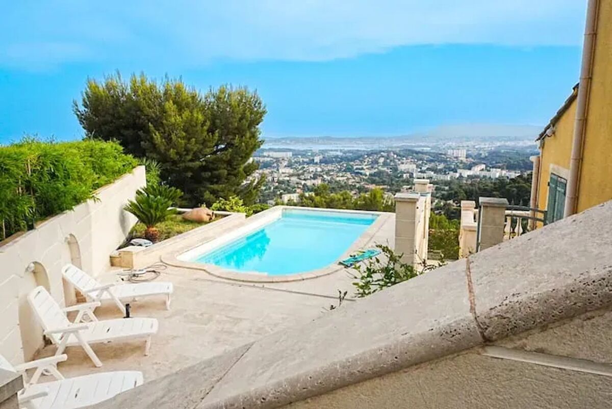 Villa 6 pers. à Toulon : piscine, vue mer et parking - Photo 1