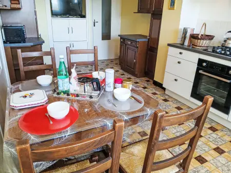 Maison Puys-Richards à Saint-Georges-de-Mons, 5 personnes : photo 6