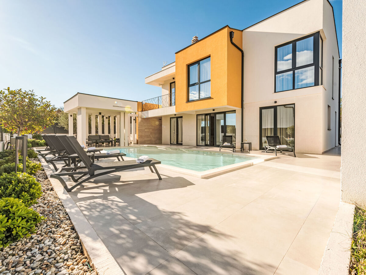 Villa avec piscine chauffée à Pridraga, 6 personnes - Photo 5