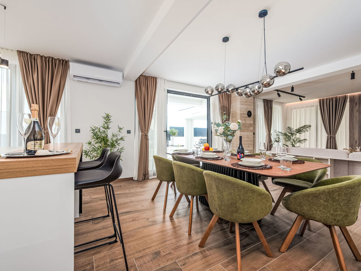 Villa avec piscine chauffée à Pridraga, 6 personnes - Photo 17