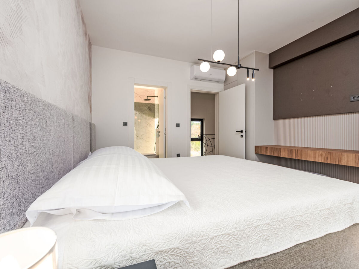 Villa avec piscine chauffée à Pridraga, 6 personnes - Photo 24