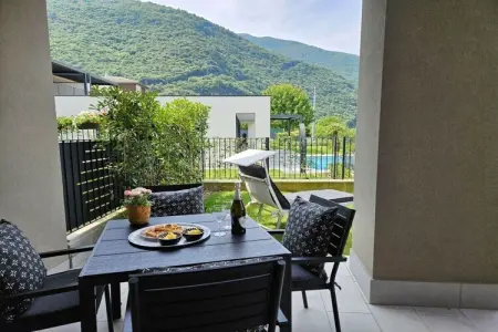 Casa Alice à Colico : appartement 2 chambres avec piscine et vue lac : photo 8