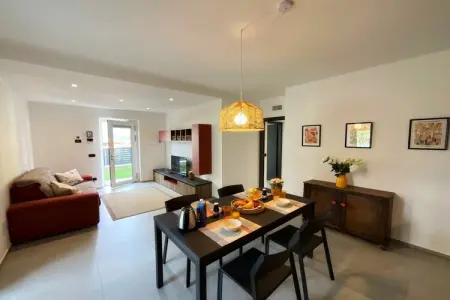 Casa Alice à Colico : appartement 2 chambres avec piscine et vue lac : photo 14