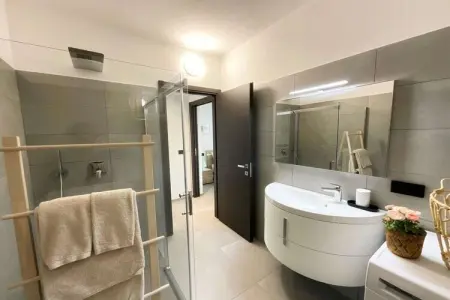 Casa Alice à Colico : appartement 2 chambres avec piscine et vue lac : photo 27