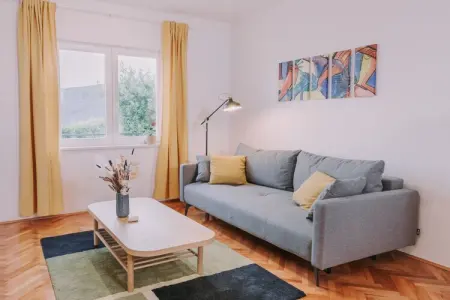 582715, Appartement de vacances à Rabac avec piscine - Photo 1