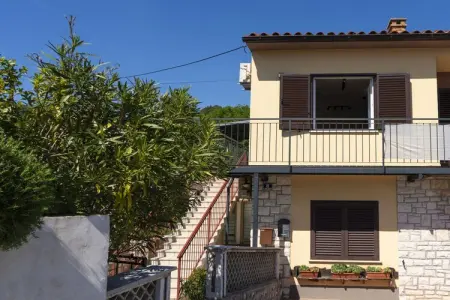 582715, Appartement de vacances à Rabac avec piscine - Photo 16