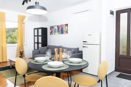 582715, Appartement de vacances à Rabac avec piscine - Photo 23