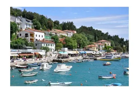 582715, Appartement de vacances à Rabac avec piscine - Photo 32